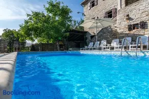 Villa Maria - Image 4