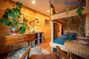 Barn Door Hostel - Image 3
