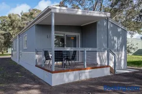 Beaufort Lake Caravan Park - Image 4