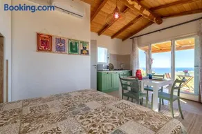 Cottage Alchimiza Isola Rossa Hills - Image 2