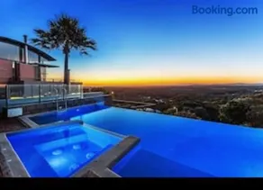 The Deckhouse - Image 2