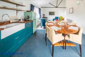 Otto- Cley, Norfolk Retreat dog friendly, garden area - Image 3