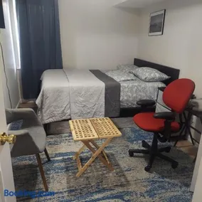 Cosy Bedroom 12mins to Airport Prudential NJIT UMDJ Penn Station - Image 4