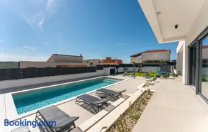 Villa Ikic ZadarVillas - Image 3