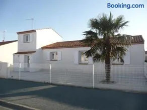 Maison récente à L'Aiguillon sur Mer avec Jardin et Animaux admis - Image 1