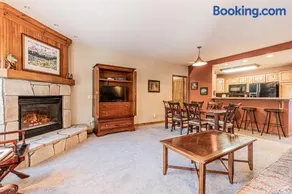 Riverbend Lodge 120 by Great Western Lodging - Image 4