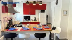 FRIENDS apt 100m2 - T4 Cinéma Privé Parking St-Leu - Image 2