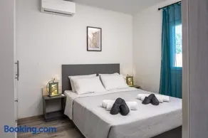 Olive Sun Suites - Image 1