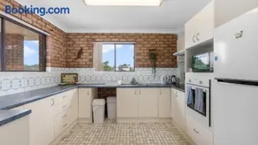 Coastal Comfort On Boyd - Image 1
