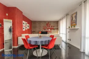 Design & Comfort a Romano di L. - Image 1