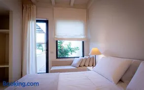 Xenia-Retreat - Image 1
