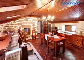 Charming villa in Segões with a private pool - Image 5