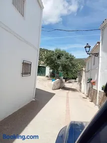 El Almendro De La Tia Teresa - Image 2