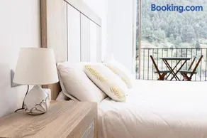 Terraza con Vistas I Escritorio y Cocina Completa I AndStay - Image 1
