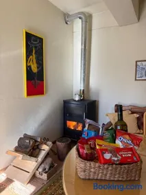 Dreamaia Mountain House, Families & Groups - Image 1