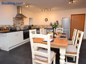 2 Bed in Harrogate oc-hh011 - Image 2