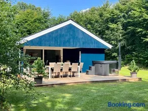 Renovated Holiday Home By Kvie Lake - Image 1