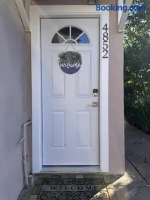 Cozy Home near Beaches, LAX, SoFi, Intuit Dome,405 - Image 3