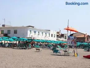 Hotel Aurora - Image 1