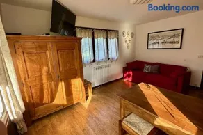 Stay at the heart of the slopes in Megève! - Image 1