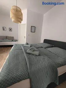 Guesthouse - Weeze Rooms - Image 5