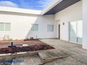 Cozy & Calm Beach House - Image 5