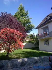 Grand appartement dans villa avec parking quartier résidentiel - Image 3