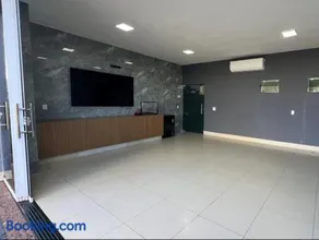 Casa alto padrão no Condomínio Jardim Veneza 15 minutos do Autódromo e pontos de embarque Park and Ride - Image 5