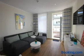 FF11 Ferienwohnung in Warnemünde, Friedrich-Franz-Straße 11 - Image 1