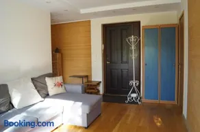 Gaudeamus Apartment - Image 2