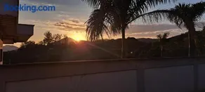 Casa com piscina e muita tranquilidade - Image 2