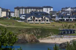 Apartamentos Turísticos Playa de Tapia - Image 2