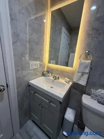 Private Room with Bath near LaGuardia Airport LGA - Image 4