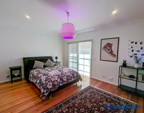 4-bedroom Acre Retreat with Pool & Garden - Pets and Long Stays Welcome - Image 4