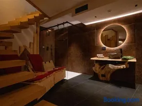 SKY LOVE Luxury Chalet - Image 1