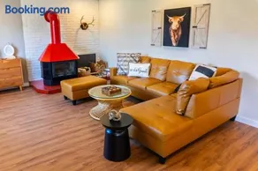 NEW! VillaBella Luxury Farmhouse - Image 1