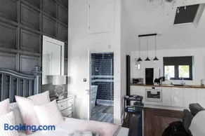 Open plan Stylish Apartment in rural Kent - Image 5
