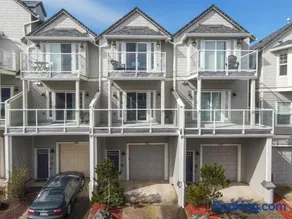 Rockaway beach vibes,Waterfront Oceanfront Rockaway Beach House near Downtown,WIFI, Washer Dryer - Image 1