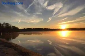 Tranquil Getaway in the Pocono Mountains - Image 3