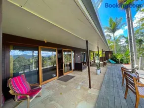 Golden Retreat Ultimate 5 Bed - Villa & Guesthouse - Image 4