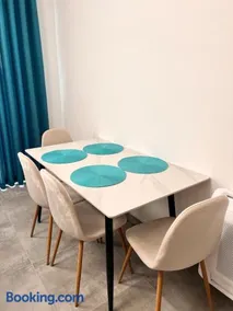 Talea Luxe Apartment - Image 3