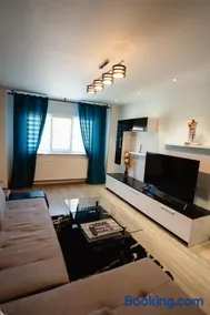 Danube Breeze Apartment - Image 1