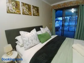 Private room in an apartment - Image 2