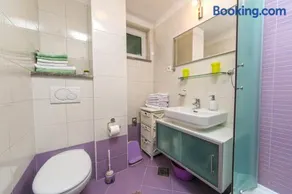 Villa Palma Apartments - Image 4