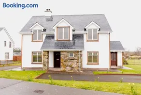Duncarbury Heights - 4 Bedroom Detached House - Image 1