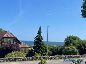 Charming House With Sea View And Large Plot - Image 4