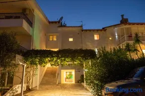 Aristides Hotel - Image 3