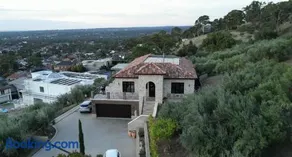 Adelaide and Adelaide Hills self contained private guest suite - Image 2