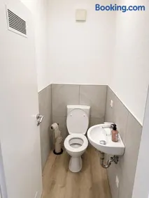 Zentrumsnahe Wohnung in Traunstein mit Dachterasse - Image 2