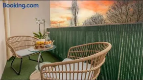 Studio moderne chaleureux et calme - Image 3